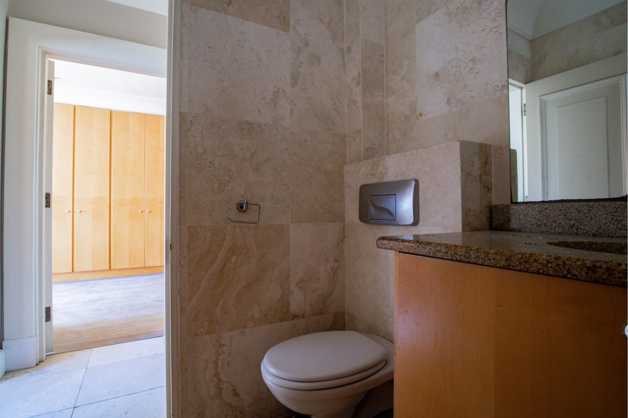 To Let 1 Bedroom Property for Rent in Mouille Point Western Cape